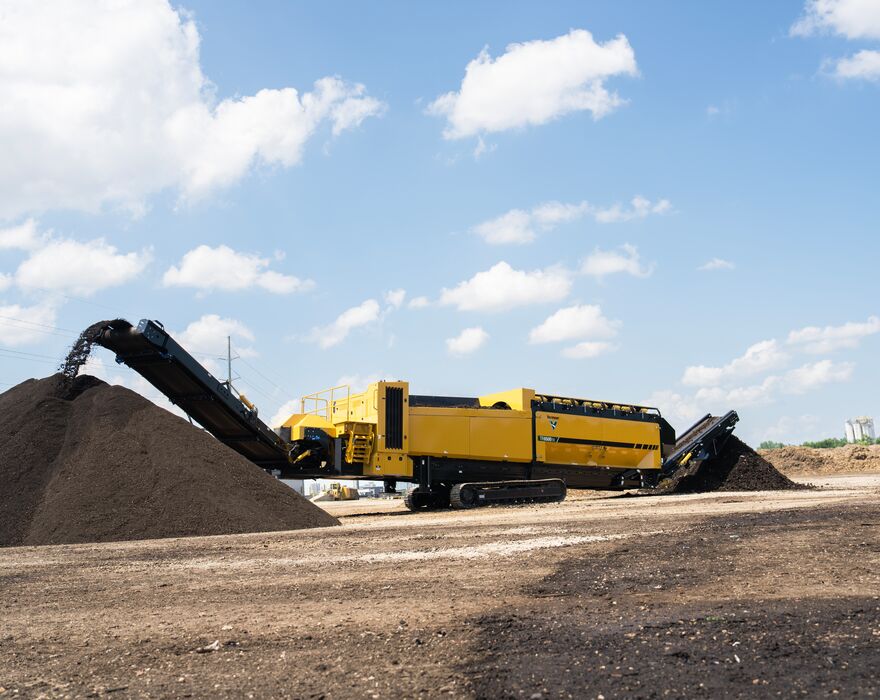 Vermeer trommel screen in action