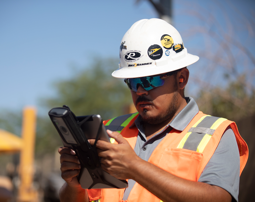 A man on a hdd jobsite