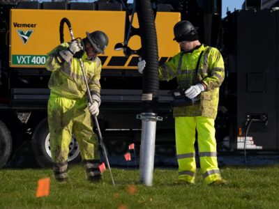 Vermeer VXT400 vacuum truck in action
