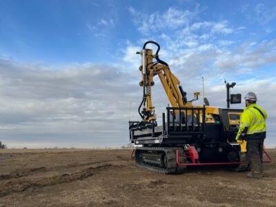 Vermeer MT500 material transporter in action